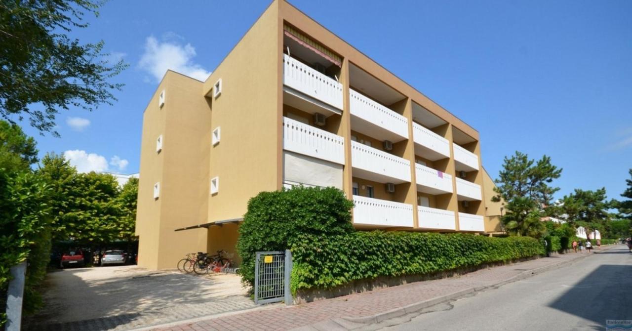 Condominio Lavinia Bibione Esterno foto